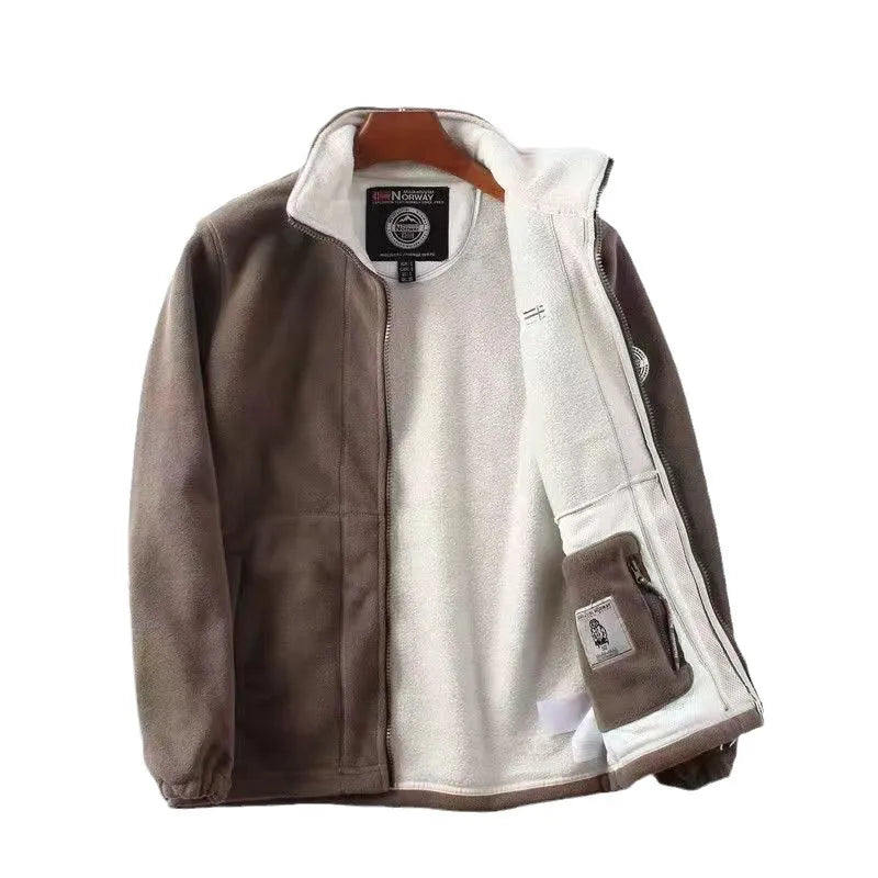 Benjamin | Velvet Jacket with Timeless Elegance 4